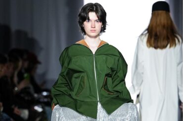 ヨウヘイ オオノ 2026-27年秋冬コレクション - 理想宮をかたちにしたフォルム