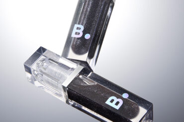 韓国発「バニラコ」がドンキ限定の黒リッププランパーを発売　初の日本企業共同開発品 - WWDJAPAN