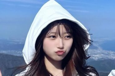 希空 ミニ丈ワンピ＆ダークなメイクで“地雷系”に変身!ツインテールにリボンをつけた“まるでお人形さん”な上目遣いショットも（めざましmedia） - Yahoo!ニュース