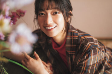 櫻坂46『マガジン』4号連続ジャック 第2弾は大園玲・村山美羽・稲熊ひな【追加画像公開】（オリコン） - Yahoo!ニュース