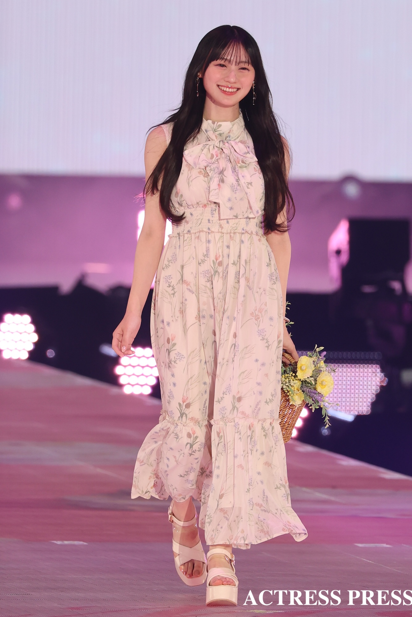 川﨑桜（乃木坂46） ／2026年4月18日、国立代々木競技場第一体育館にて開催の『Rakuten GirlsAward 2026 SPRING/SUMMER』撮影：ACTRESS PRESS編集部