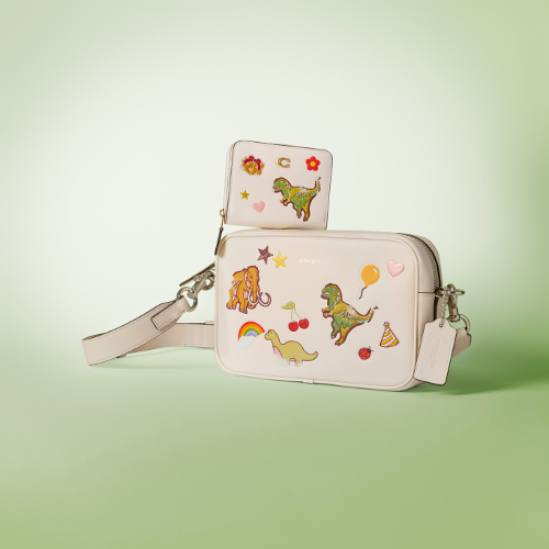 ラジオ カメラ バッグ￥60,500
ビルフォード ウォレット￥38,500