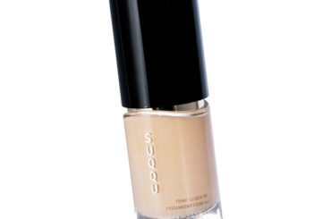 佐田真由美さんも納得！現場の“ナンバーワン相棒コスメ”で作る「多幸感ツヤ肌」術 | 美ST ONLINE