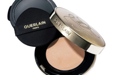 透明感に上限なし！加藤ローサさんの魅力を120％引き出す「春の青みカラー」メイク | 美ST ONLINE