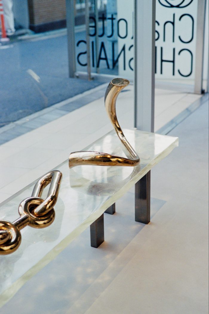 「Charlotte CHESNAIS(シャルロット シェネ)」、東京・青山に旗艦店をオープン