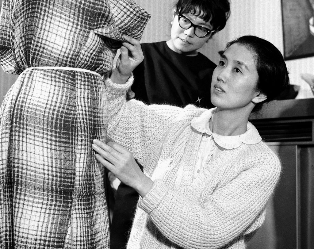 1961年、35歳当時の森英恵さん（共同）