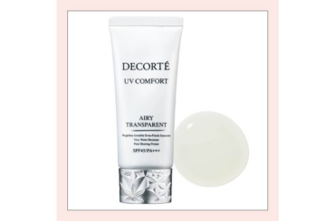 【コスメデコルテ話題の“透明UV”】「UV コンフォート エアリートランスペアレント」の落ちにくさを検証！ | 集英社の美容総合メディア『MAQUIA（マキア）』公式サイト