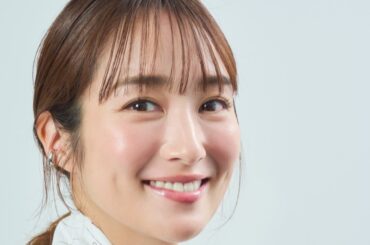 高梨臨さん、美ST世代の本音「そろそろ歳とりたくないなと…」効果を感じた美容を語る | 美ST ONLINE