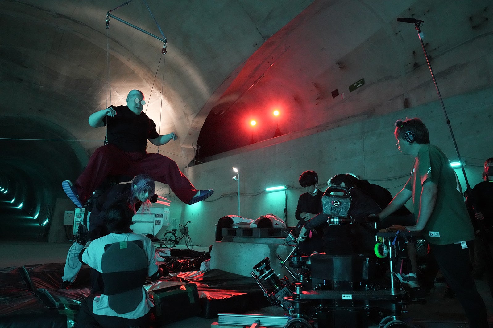 Snow Man目黒蓮、重さ8kgの“ふくよかな坂本”特殊メイク姿で軽やかアクション披露 実写「SAKAMOTO DAYS」メイキング解禁 – モデルプレス Snow Man目黒蓮、重さ8kgの“ふくよかな坂本”特殊メイク姿で軽やかアクション披露 実写「SAKAMOTO DAYS」メイキング解禁 - モデルプレス