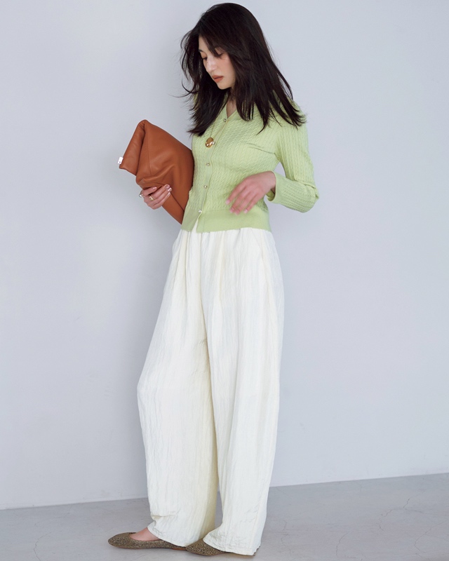 パステルカラーアイテムコーデ