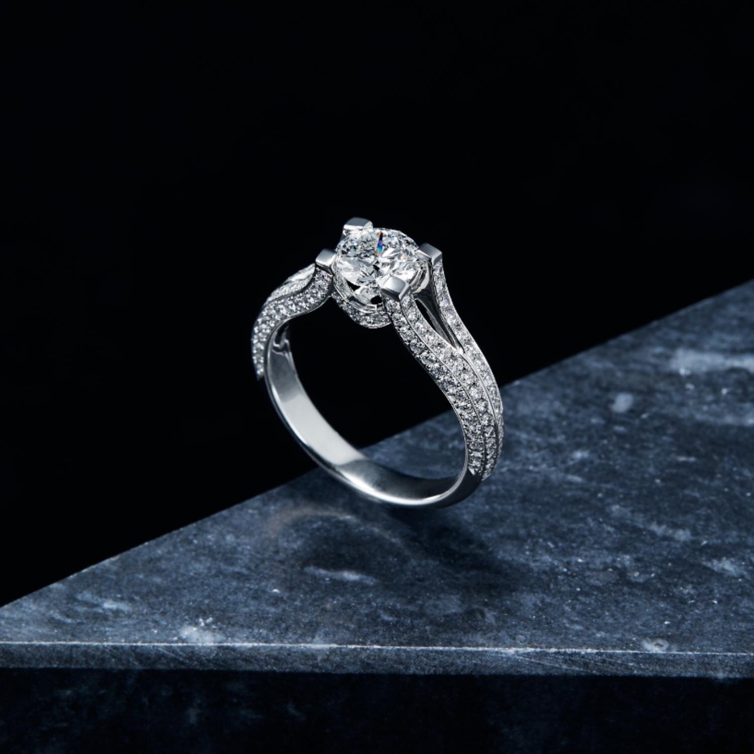 セレスティアル(プラチナ950/ダイヤモンド1.00～1.10ct) 3,960,000円～