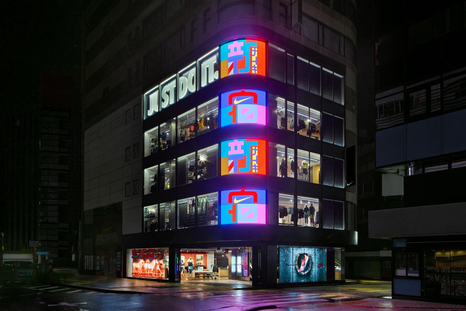 ナイキ(NIKE) ナイキ 新宿｜写真7