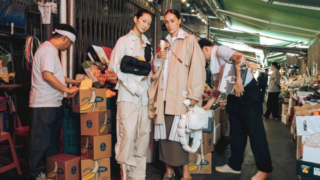 両者のアイデンティティが交差するコレクション。Maison MIHARA YASUHIRO × topologieが5月1日より登場