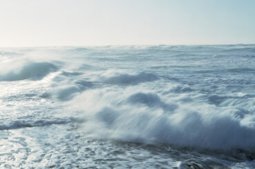 「セリーヌ」が写真家・ホンマタカシによるプロジェクト“NEW WAVES”の作品を各都市で展開 - WWDJAPAN