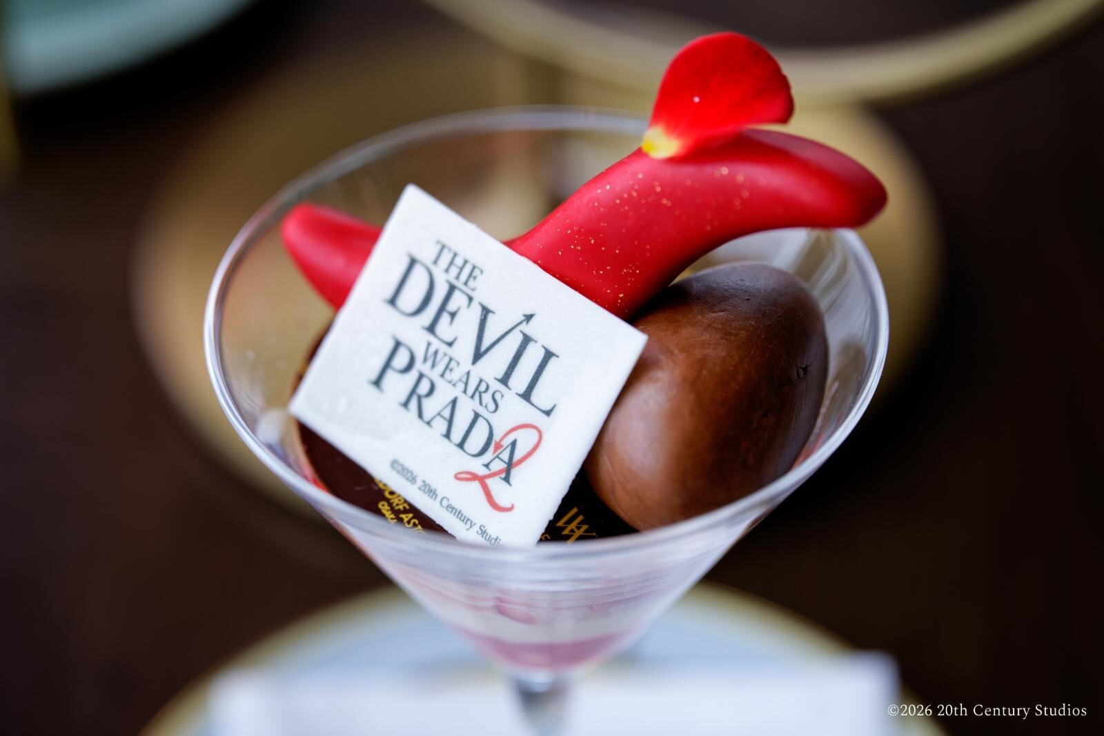 アフタヌーンティー エレガンス・イン・ニューヨーク・モード 映画公開記念特別版 1人 13,000円 / オプションメニュー(1品)+3,000円