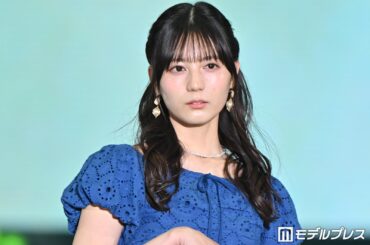 日向坂46小坂菜緒、夏っぽ清楚コーデで登場「爽やか」「似合ってる」絶賛の声【ガルアワ2026SS】 - モデルプレス