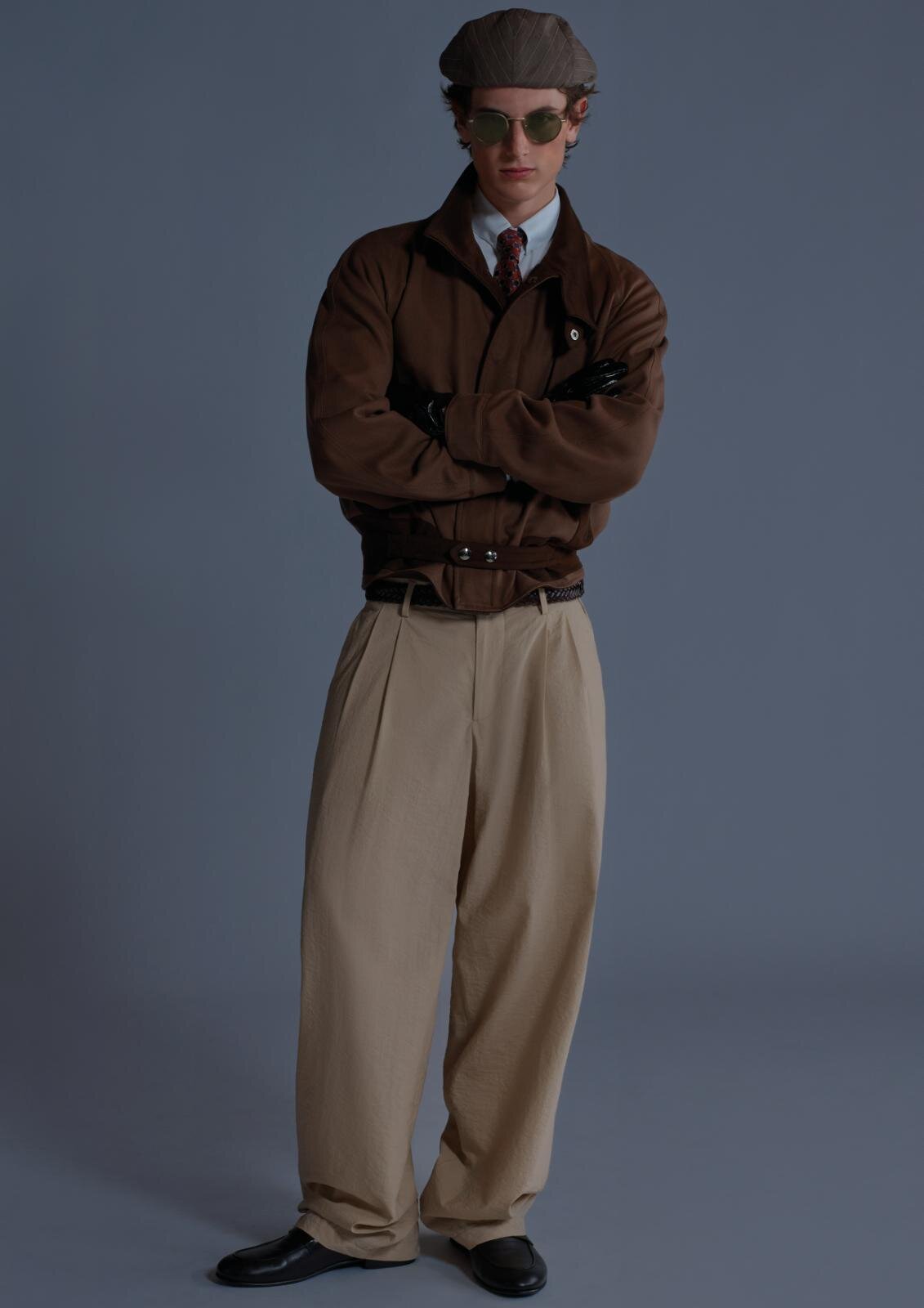 【1983年春夏】リエディション ブルゾン 1,320,000円、シャツ 168,300円 パンツ 275,000円、タイ 48,400円 ※予定価格