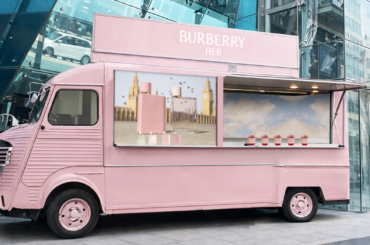 バーバリー ハー サクラ ジャーニー 名古屋・大阪へと展開