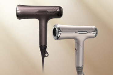 シルキーな風でツヤ髪に。【KINUJO】大人気のドライヤーに史上最上位モデルが登場 | Oggi.jp