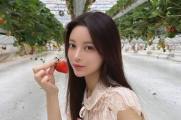 （画像・写真1/2）車内を自分の部屋扱い？　美容インフルエンサー、新幹線での“恋愛相談ライブ”が大炎上「貸し切り状態」釈明も火に油 | Smart FLASH/スマフラ[光文社週刊誌]