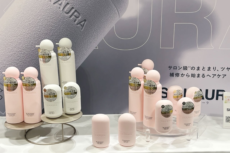 「繭」をイメージしたボトルが特徴的なヘアケア「SIL•KAURA」