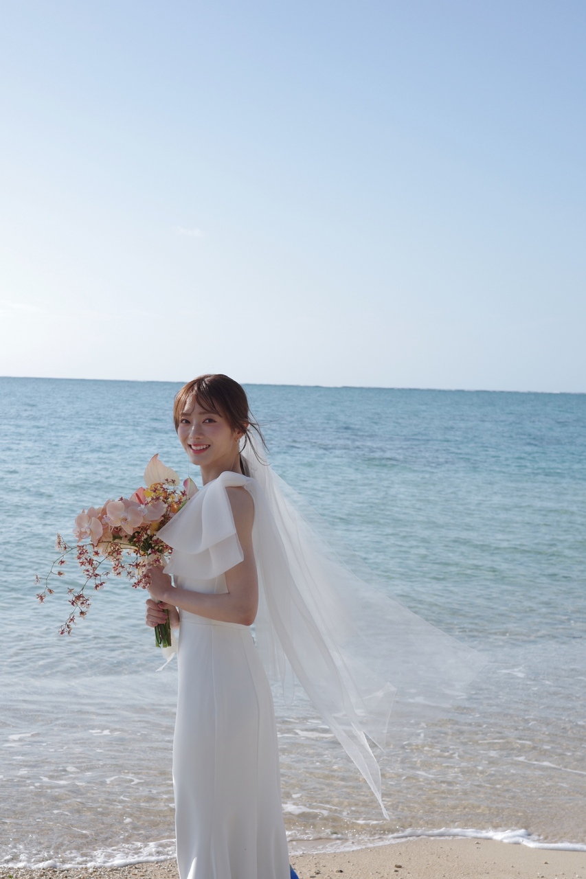 田村 保乃 2026/4/23 ウエディングドレス こんばんは！本日発売の「ゼクシィ」国内リゾートウエディング・2026 Summer&Autumn💍♡表紙を務めさせていただいて…