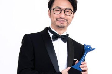「第二十回 声優アワード」助演声優賞・川田紳司インタビュー 「『演技が楽しい』という気持ちを忘れないようにしたい」 | キャスト | レポート