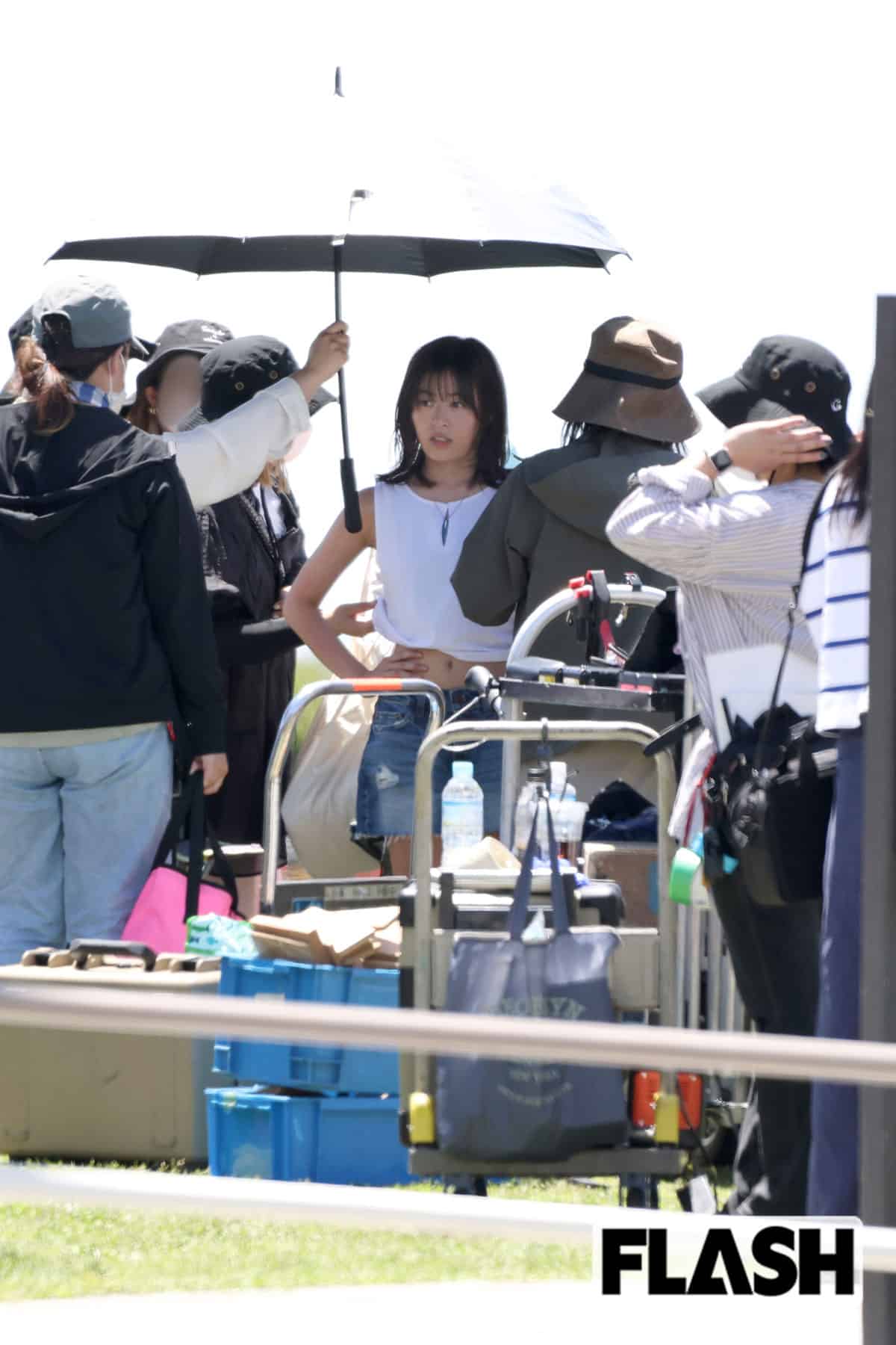 森七菜「月9」主演で見せた弾ける夏衣装！