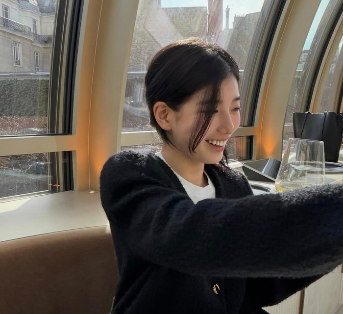 クリーンガールの代表走者とされる俳優スジ [スジ インスタグラムキャプチャー]