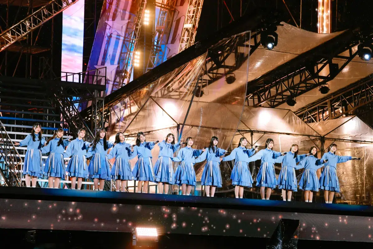 初披露の新曲は、情熱的なラテン系！サプライズ満載だった日向坂46 七周年ライブ