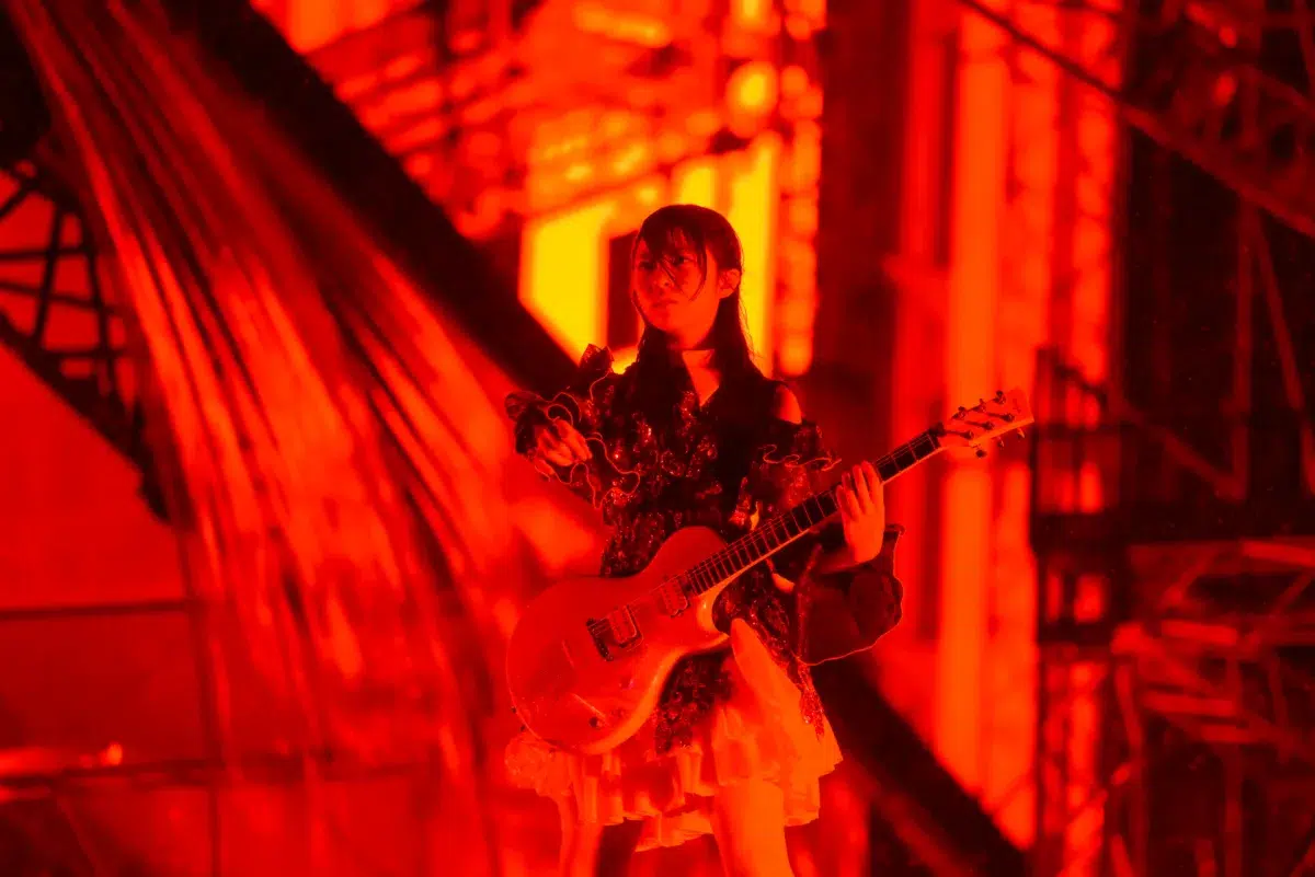 初披露の新曲は、情熱的なラテン系！サプライズ満載だった日向坂46 七周年ライブ