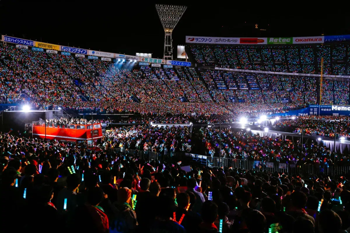 初披露の新曲は、情熱的なラテン系！サプライズ満載だった日向坂46 七周年ライブ