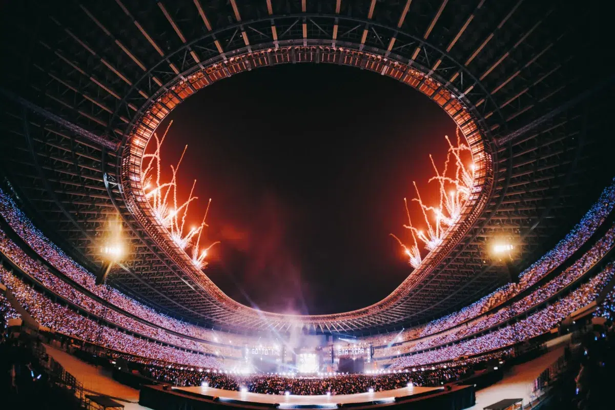 櫻坂46、MUFGスタジアム(国立競技場)にて2日間で14万人を動員した5周年記念ライブを実施！6年目に向けての発表も