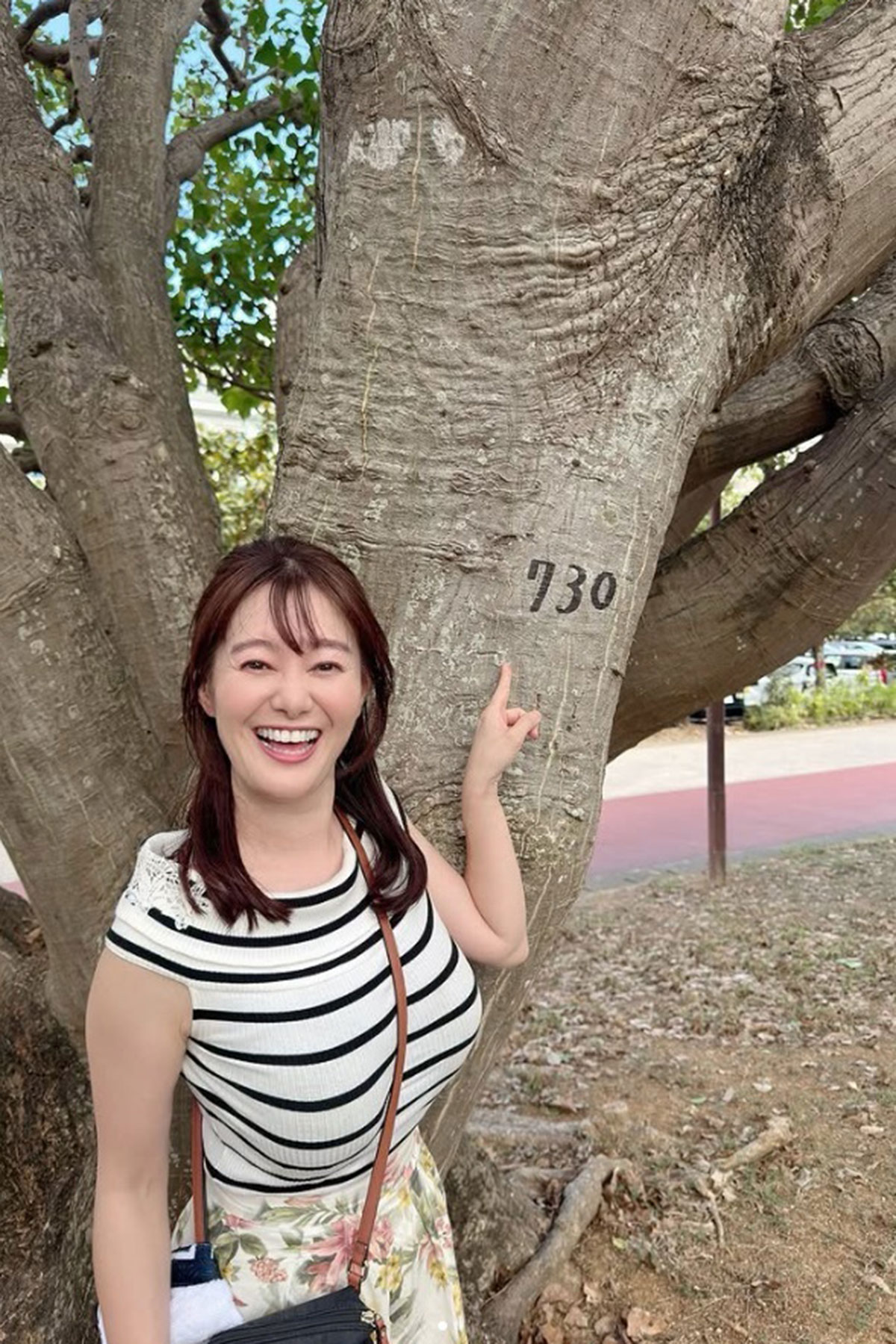 グラマラスなボディで人気の元NHK女性キャスター（写真・本人Instagramより）