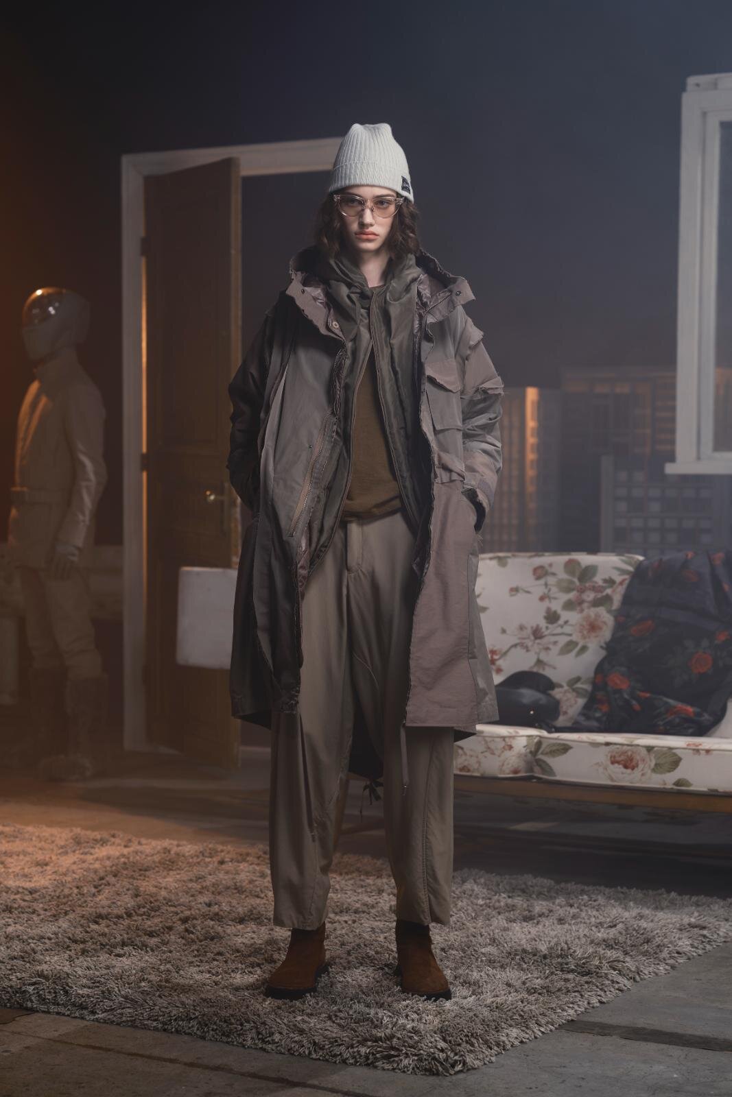 アンダーカバー 2026-27年秋冬ウィメンズコレクション - “歪み”を忍ばせたリアルクローズ｜写真36