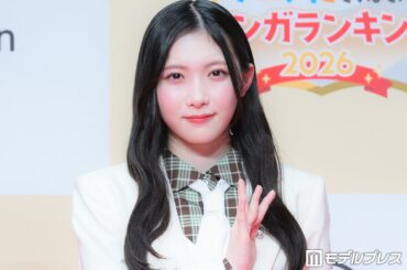櫻坂46谷口愛季、メンバー3人と街中でお花見 集合ショットに「オーラ隠せてない」「遭遇したい」の声 - モデルプレス