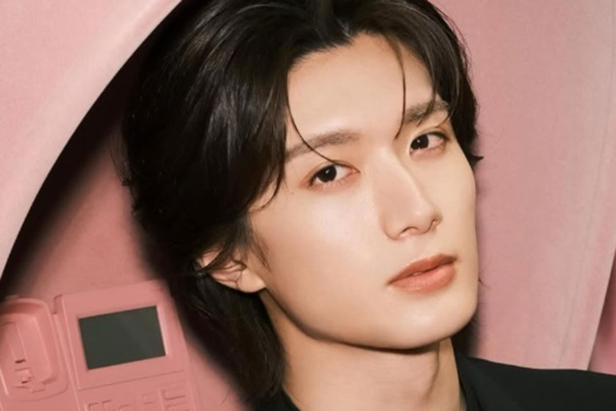 （画像・写真1/2）M!LK・山中柔太朗、佐野勇斗と“全身金ピカタイツ”で100万人突破報告「事務所OK出たんや」アイドルらしからぬビジュに騒然 | Smart FLASH/スマフラ[光文社週刊誌]