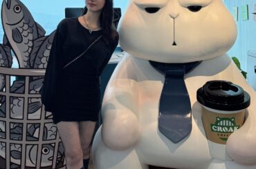 Yonezawa Akane: 🐰