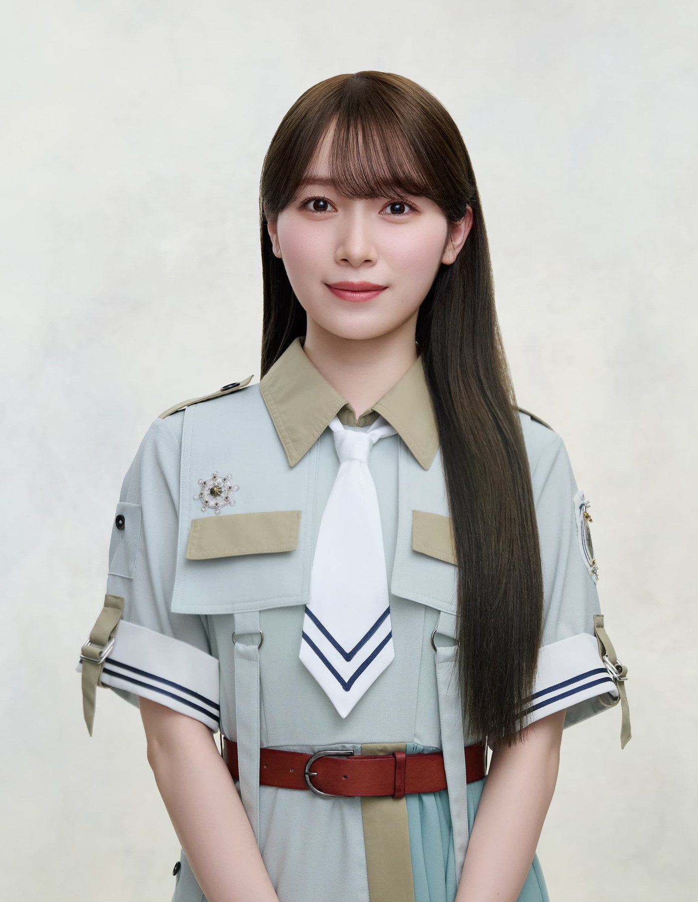 櫻坂46守屋麗奈が“ビッグマック”(R)を手に笑顔！新TVCMにて80年代名作アニメとコラボ - 画像一覧（7/10）
