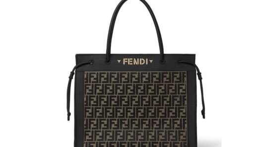 「フェンディ マジック」バッグ - 中央に“新ロゴ”、軽やかなシグネチャートート - ファッションプレス