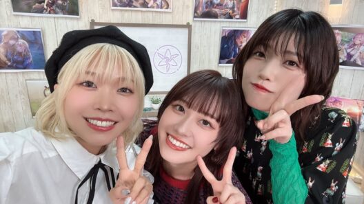 Uchida Shuu, Kusunoki Tomori, and Maekawa Ryouko from『Heaven Burns Red Info Bureau』vol.119