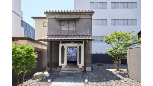 GOOD GOODS ISSEY MIYAKEが塩染めにフォーカスした展示を開催