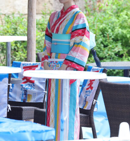 テレビ朝日 “かわいすぎる” 新人女子アナの浴衣姿をキャッチ！ お天気リポーター出身 “カメラ慣れ” が大好評