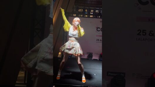 Zenbu Kimi no Sei da. (ぜんぶ君のせいだ performance at Cosmic Spring Festival Lalaport #viralshorts #cosplay