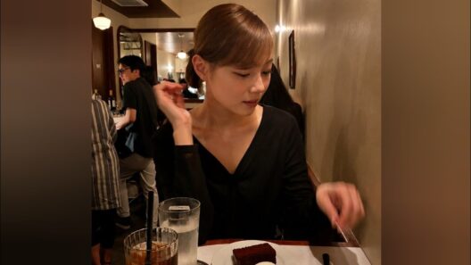 🥹奥可鈴の浴衣デート動画に胸キュン…💔「彼氏目線」が可愛すぎる！#奥可鈴 #浴衣 #夏祭り #彼氏目線 #佐伯日菜子 #奥大介 #芸能ニュース #女優 #Instagram #話題