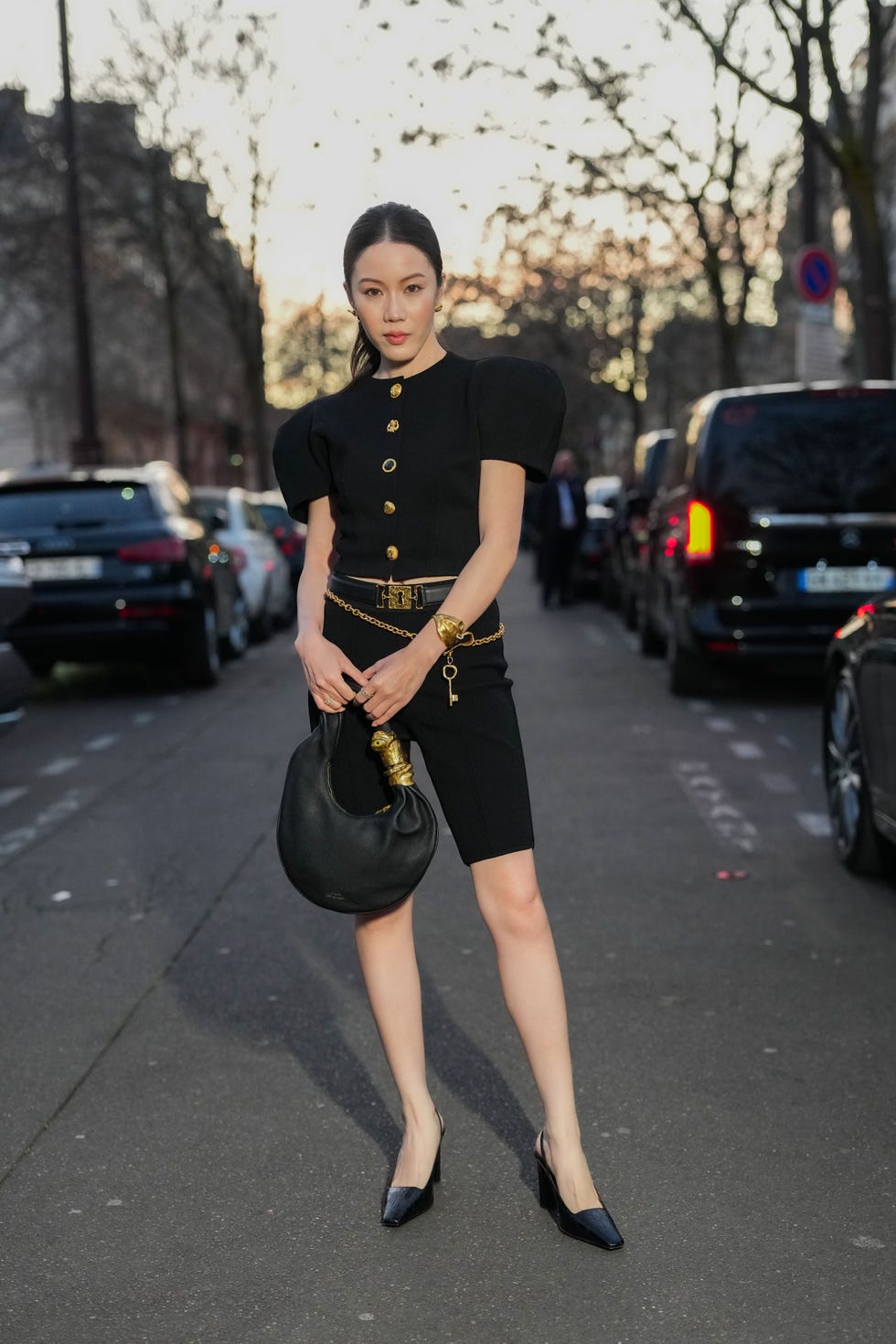 Street Style - Paris Fashion Week - Womenswear Fall/Winter 2025/2026 - Day Four street style paris fashion week womenswear fall/winter 2025/2026 day four