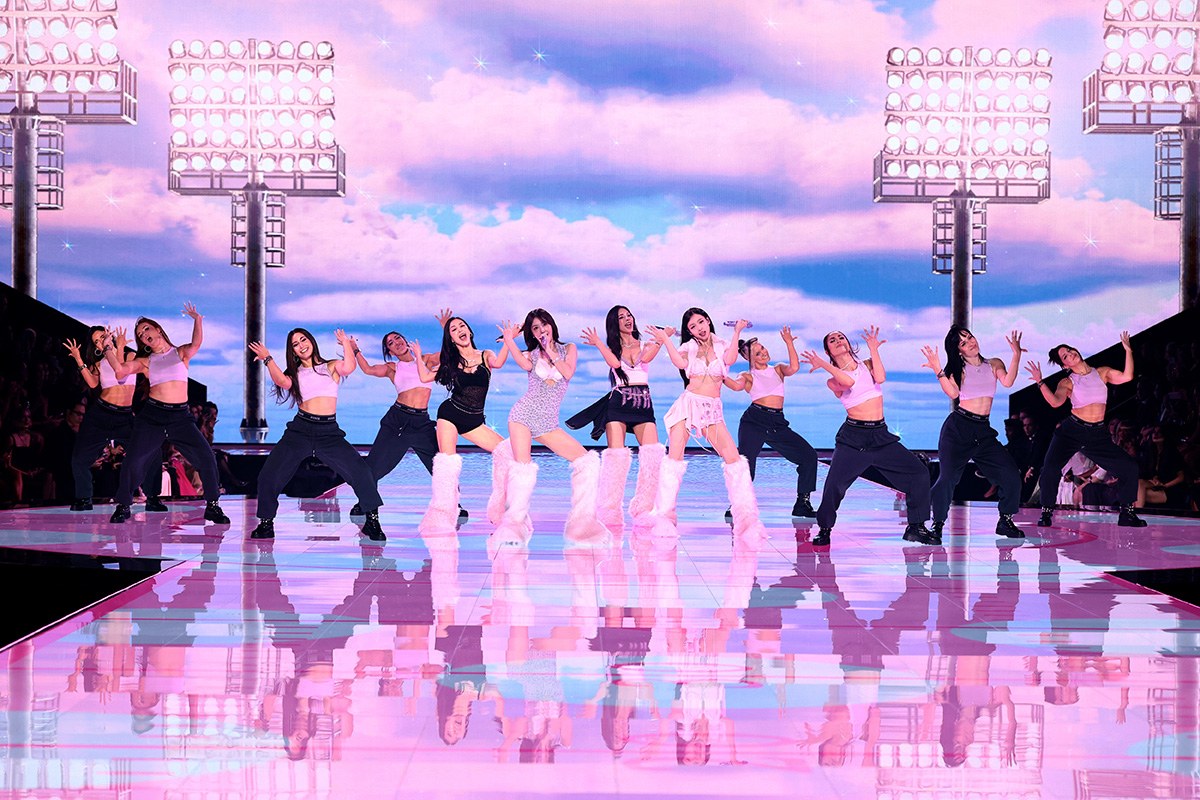 ヴィクトリアズ シークレット(Victoria’s Secret)、2026年ファッションショーをロサンゼルスで開催:ジジ・ハディッドの出演も決定 6 ヴィクトリアズ・シークレット・ファッションショーの音楽パフォーマンス
