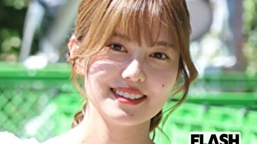 テレ朝・宮本夢羅アナ　入社2年目が「花火大会」中継現場で見せた“ファンサ”、スタッフとは“相合傘”状態に | Smart FLASH/スマフラ[光文社週刊誌]