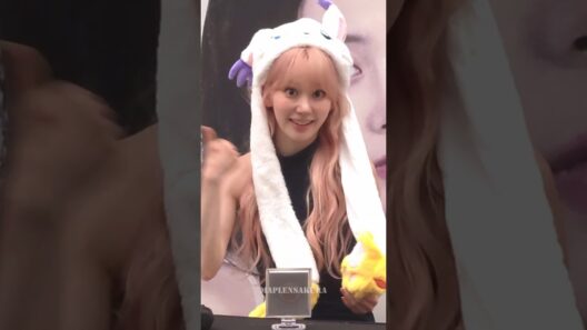 I wanna make your head bang #BOOMPALA #SAKURA #사쿠라 #宮脇咲良 #LE_SSERAFIM #르세라핌 #fancam #직캠 #creatures