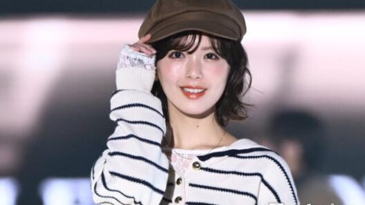 乃木坂46筒井あやめ、チラ見せレースが可愛い キャスケットでカジュアル秋冬コーデ 【TGC2026A/W】